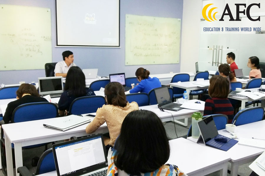 Học viên CFO K26 tham gia buổi học Thẩm định và Quản trị Tài chính dự án