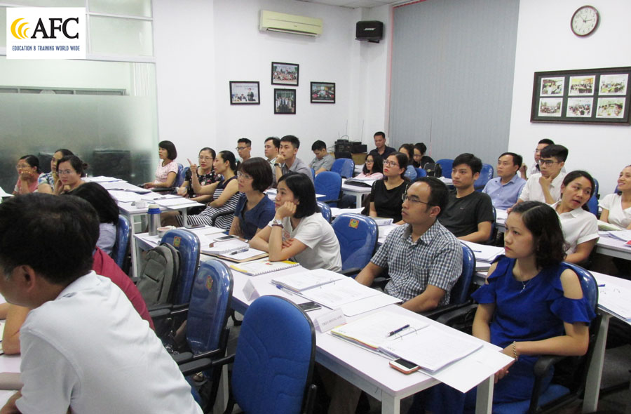 Học viên lớp CFO có mặt đông đủ trong buổi học