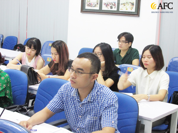 Học viên khóa Giám đốc Tài chính thực hành chuyên sâu về Thẩm định Tài chính dự án