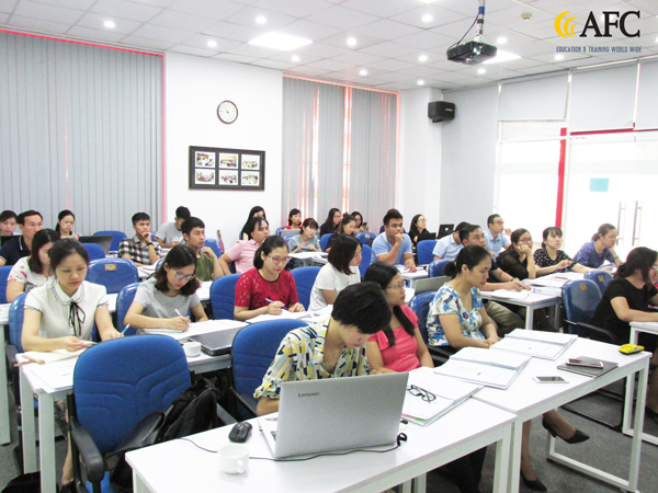 Học viên lớp CFO tham gia buổi học với tinh thần nghiêm túc, tích cực